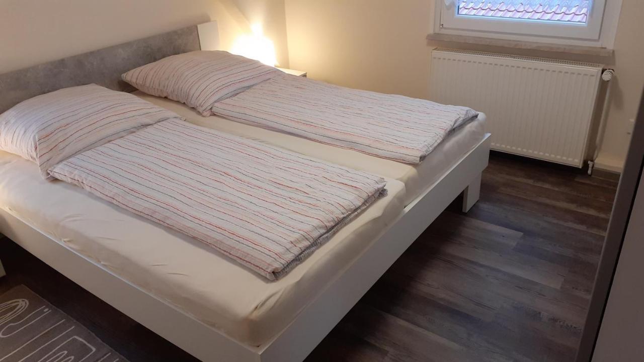 Familienurlaub In Ostfriesland Fuer Max 7 Pers In 2 Wohnungen, Auch Einzeln Wohnungen Utarp Экстерьер фото